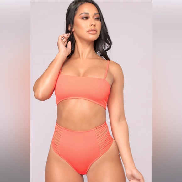 FashionNova 2 Piece Swimsuit - Picture 1 of 5